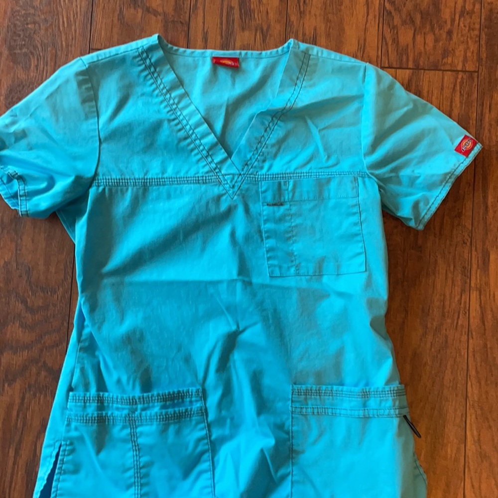 Dickies Scrub Set - Picture 4 of 6